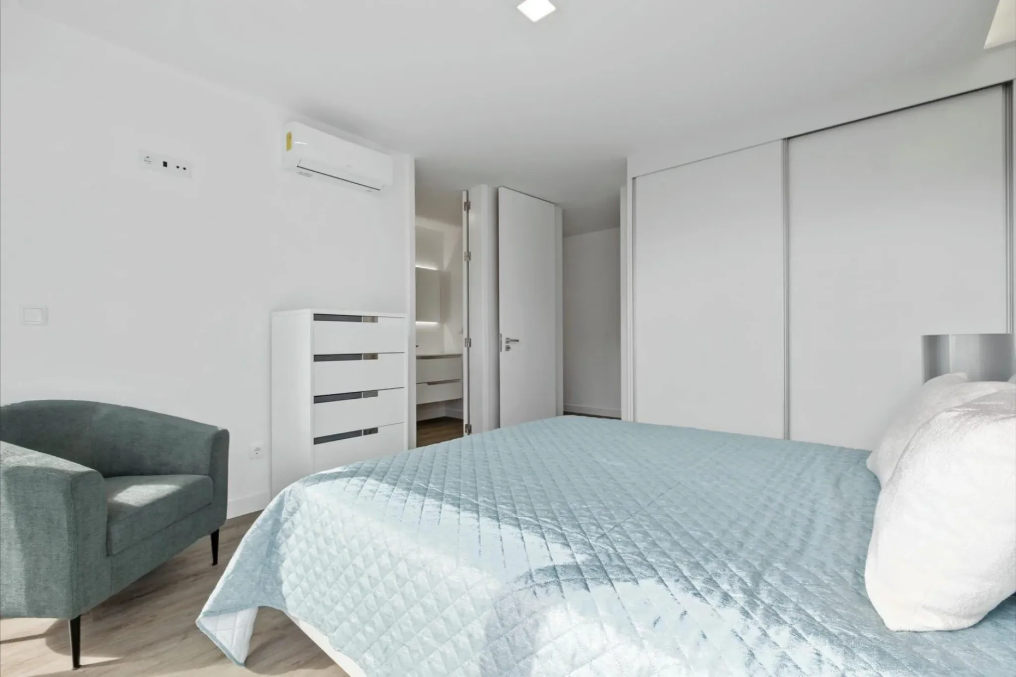 M796 Schlafzimmer