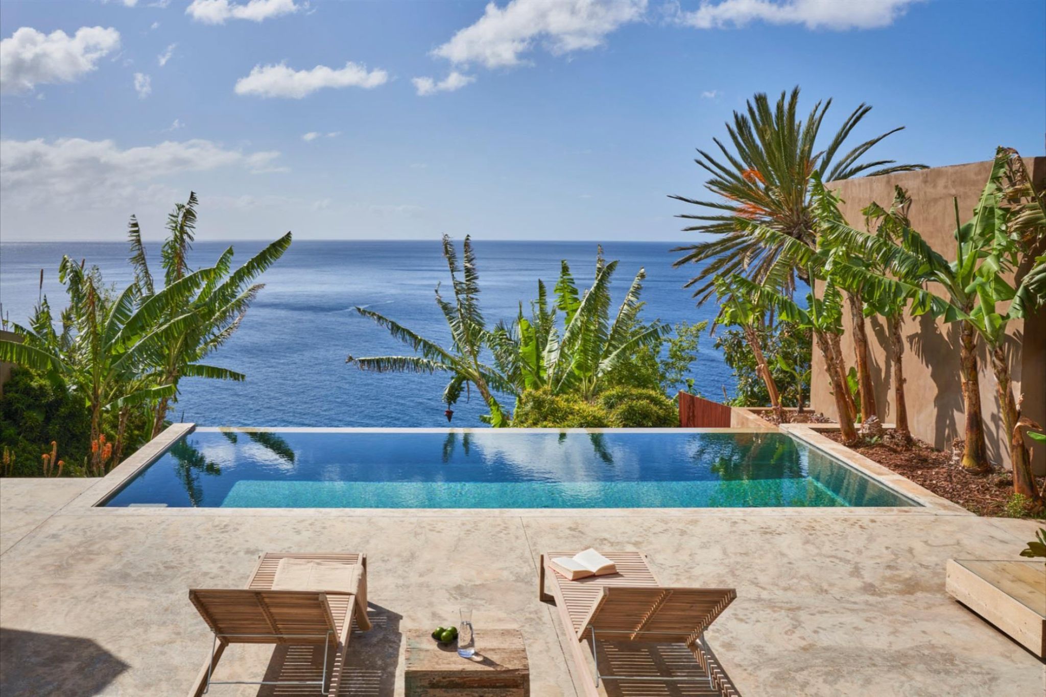 M760 Poolterrasse