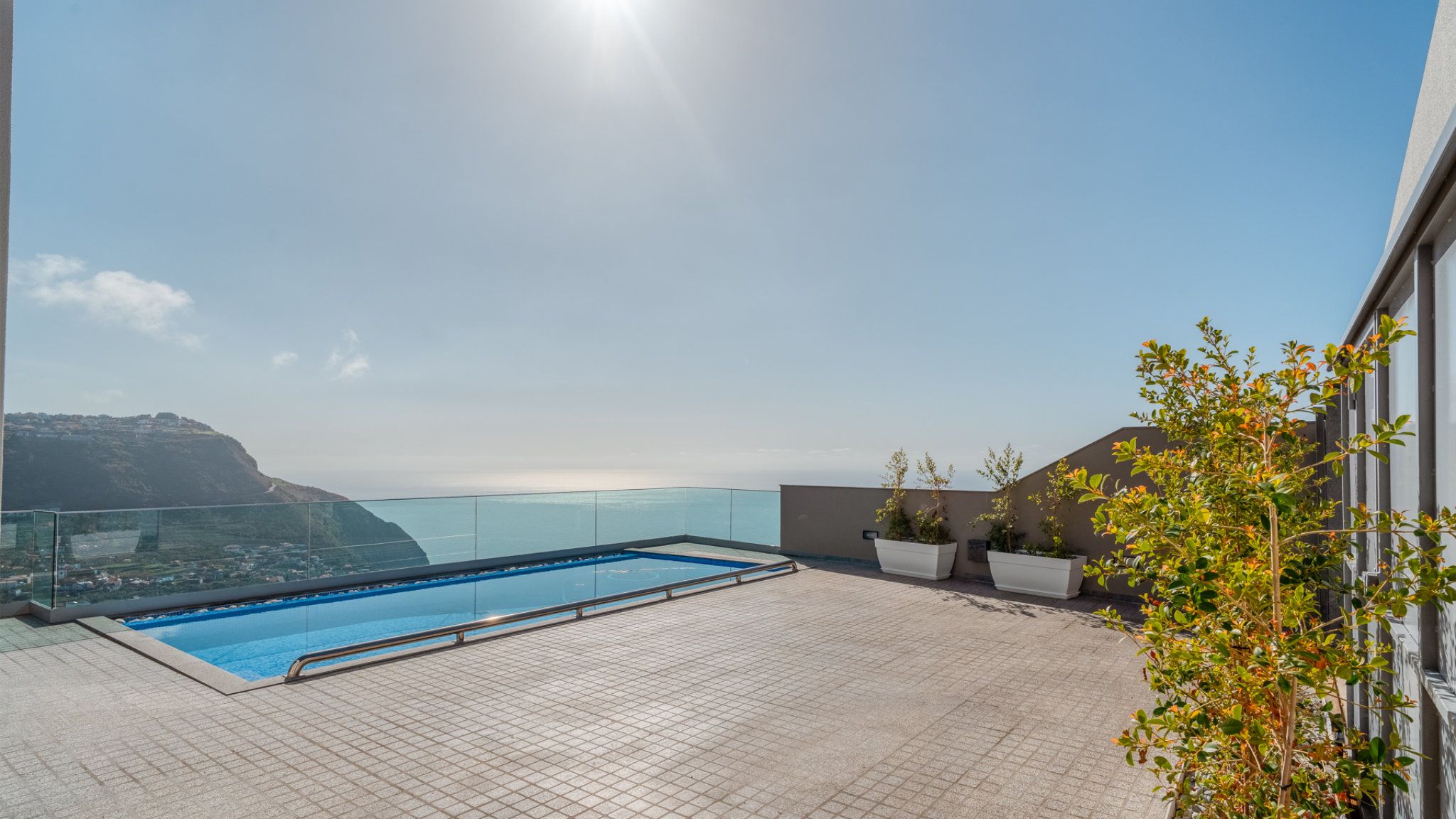 M696 Pool
