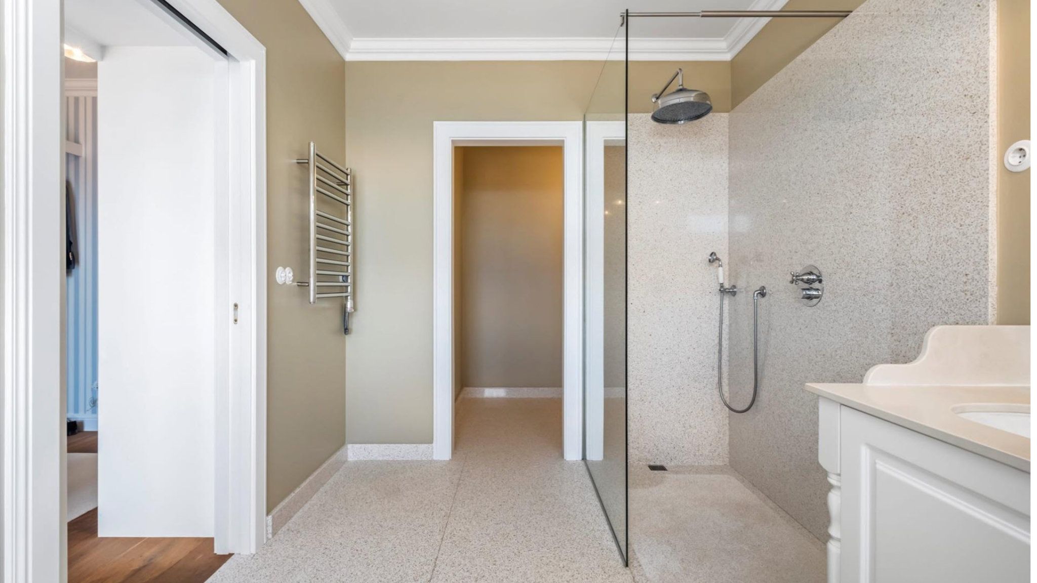 M728 Badezimmer