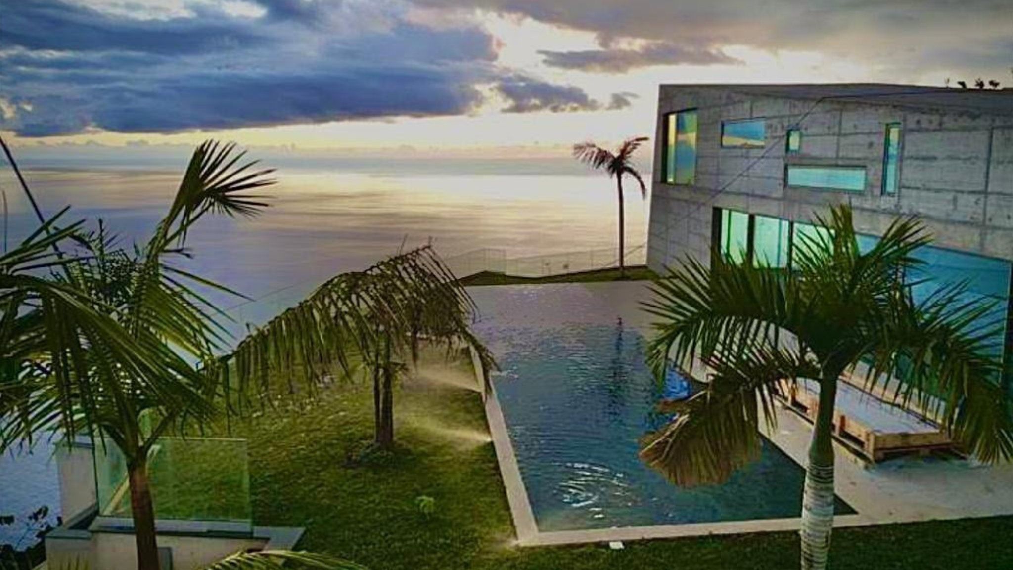 M702 Haus mit Pool