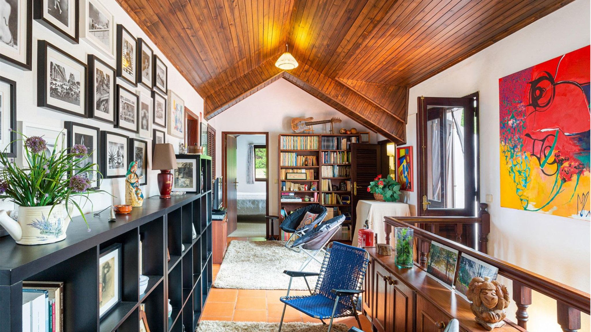 M704 Bibliothek