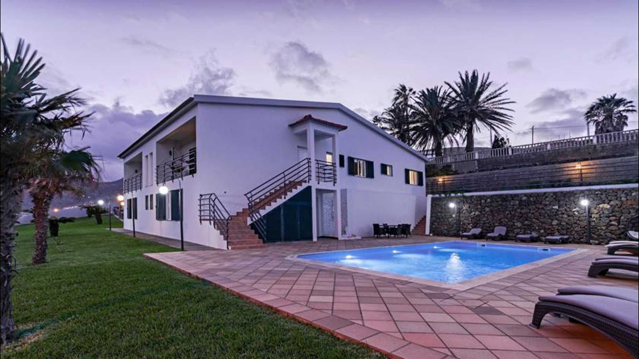 M576 Haus mit Pool