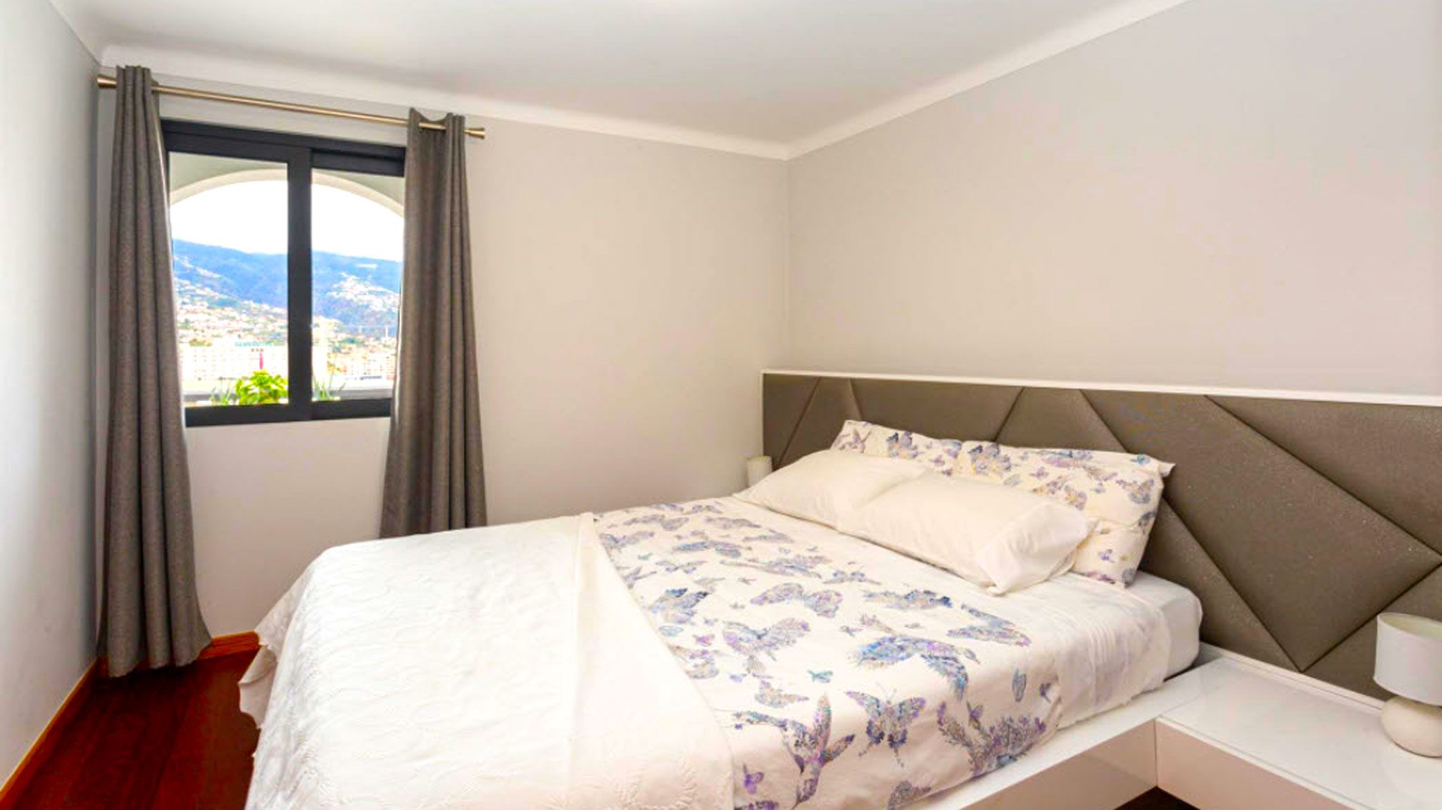 M522 Bedroom