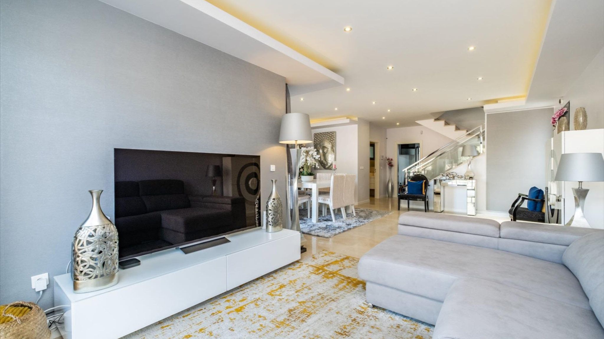 M733 Wohnzimmer