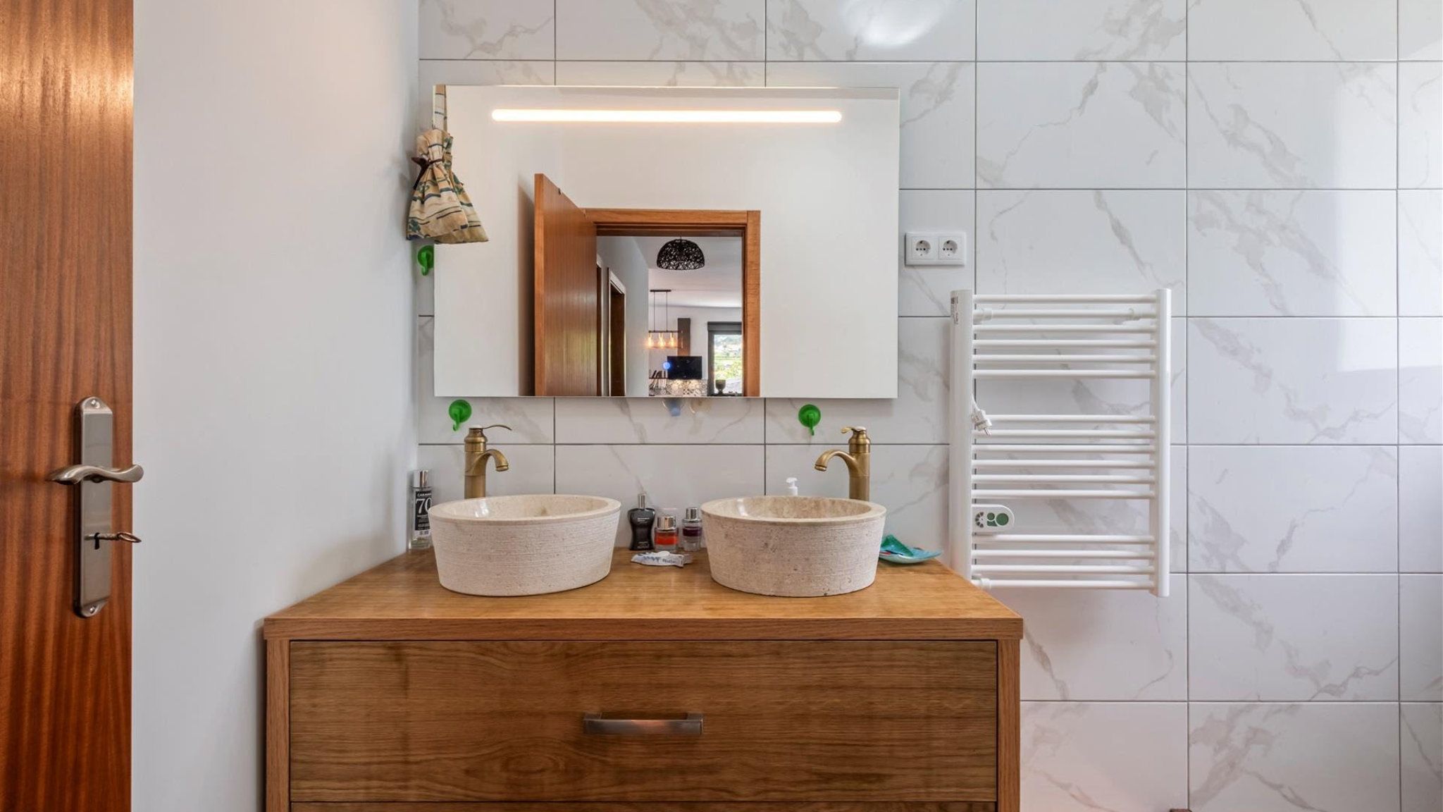 M680 Bathroom