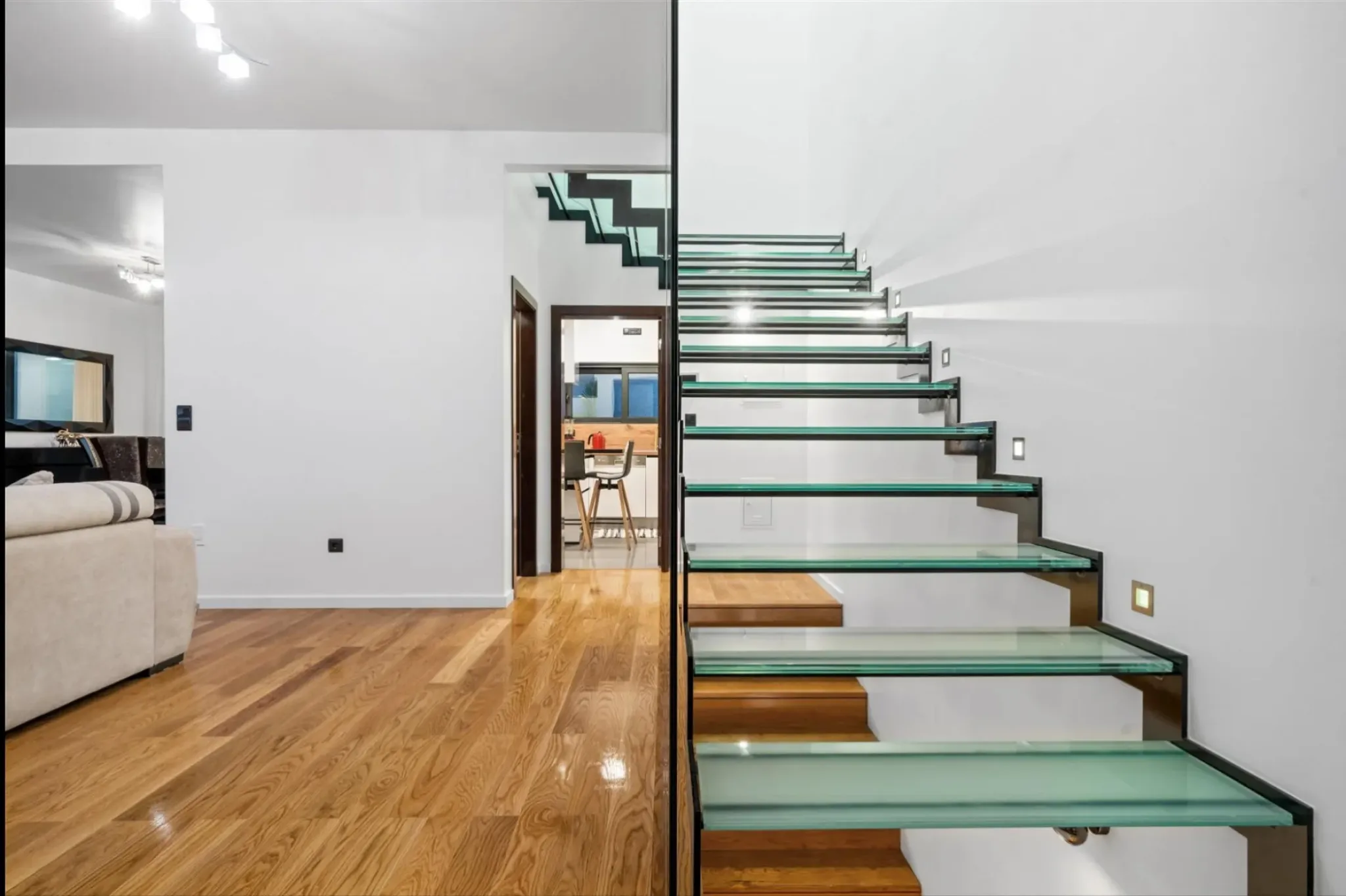 M795 Staircase