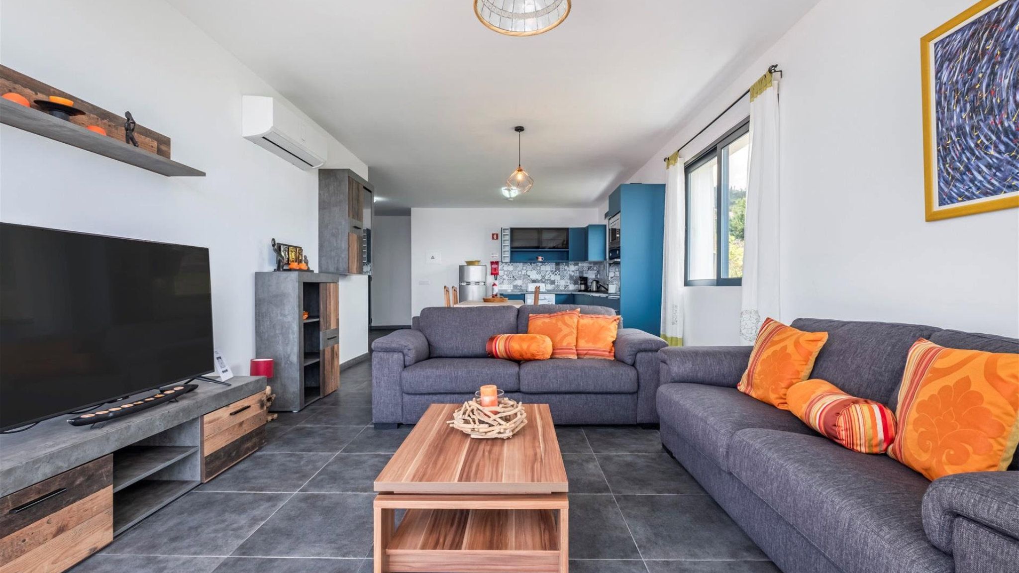 M680 Livingroom