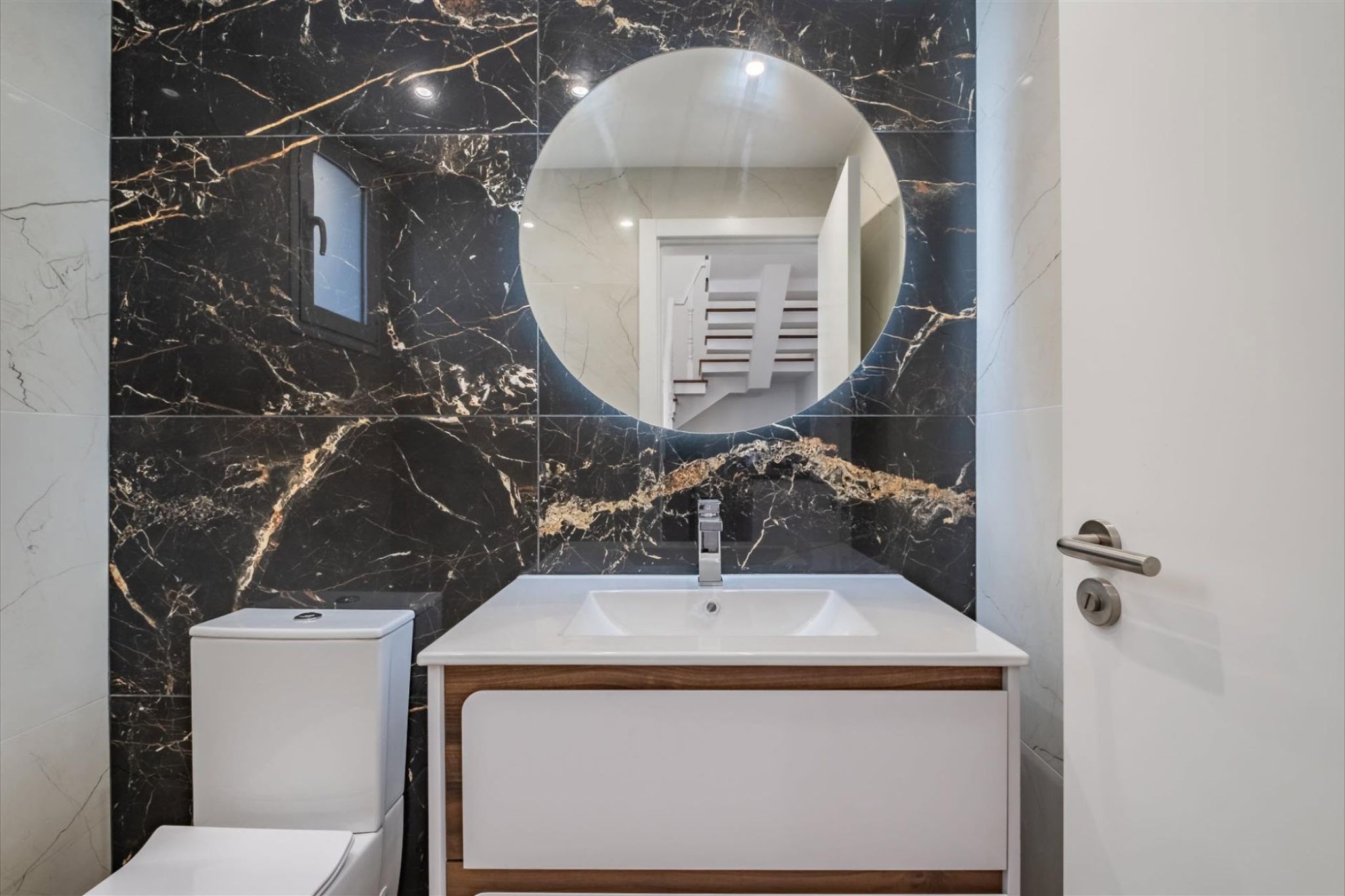 M786 Badezimmer