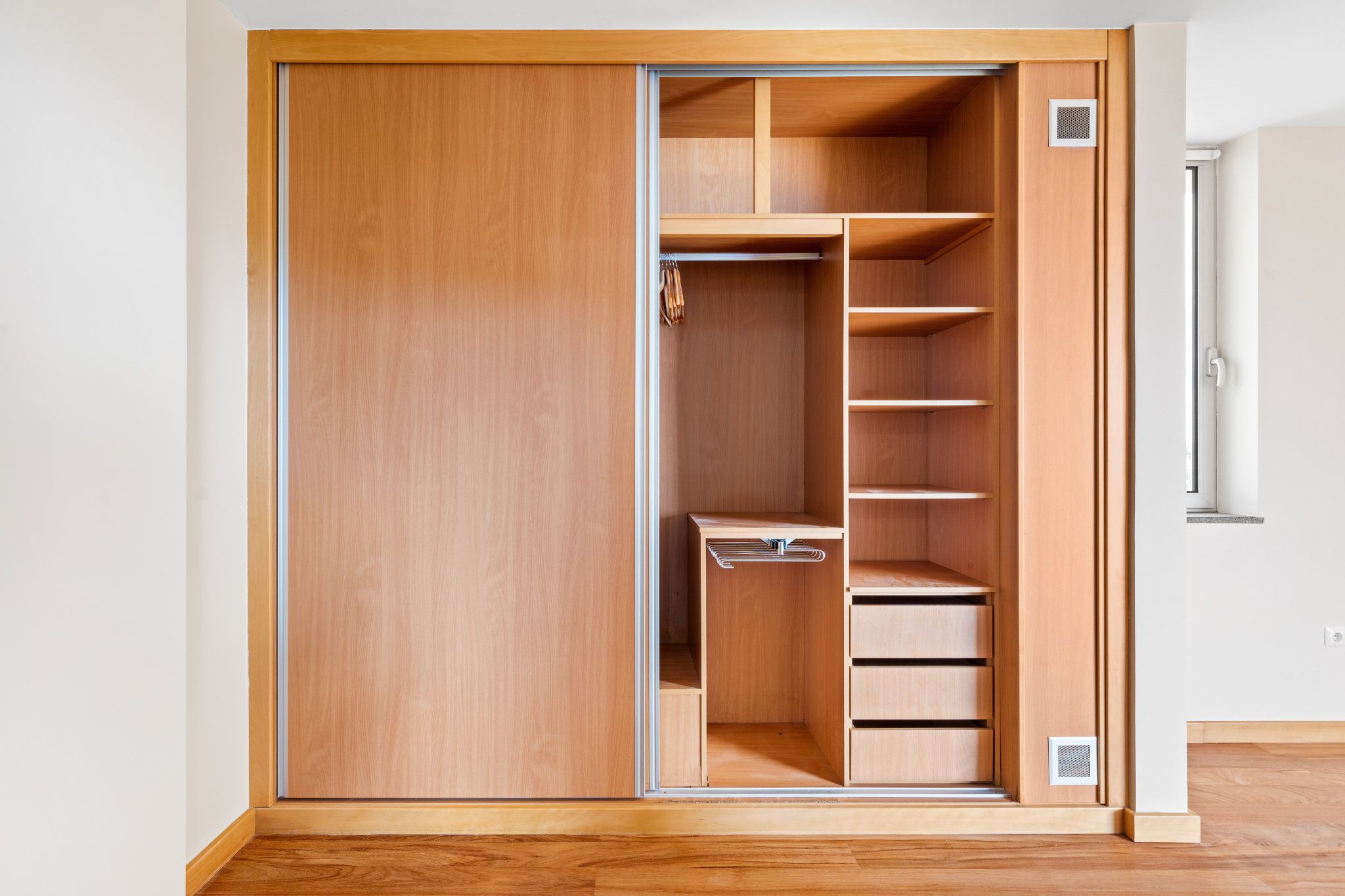 M761 Bedroom