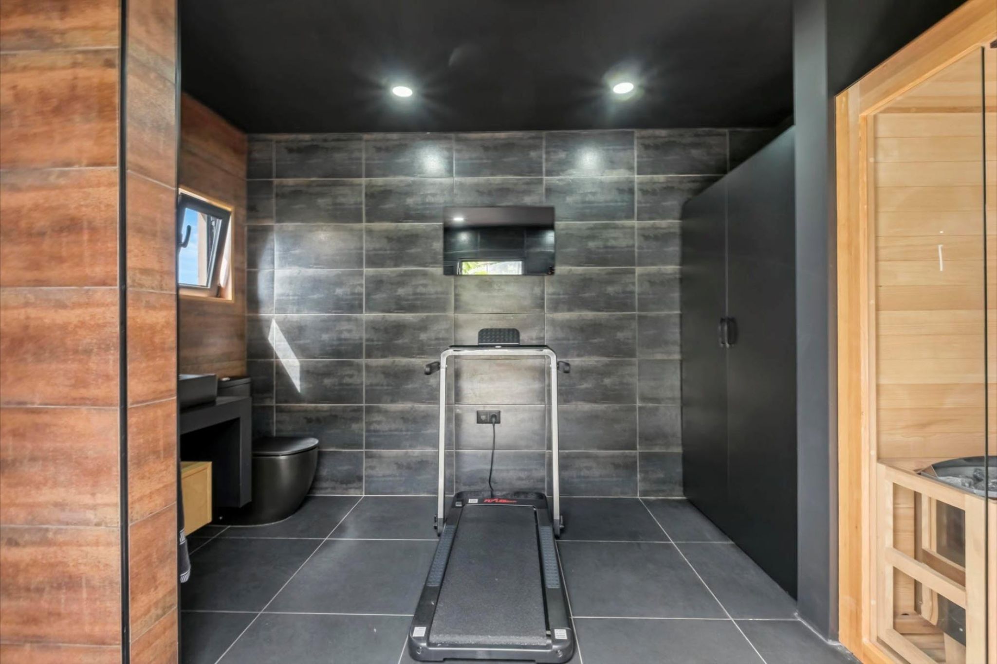 M754 Gym