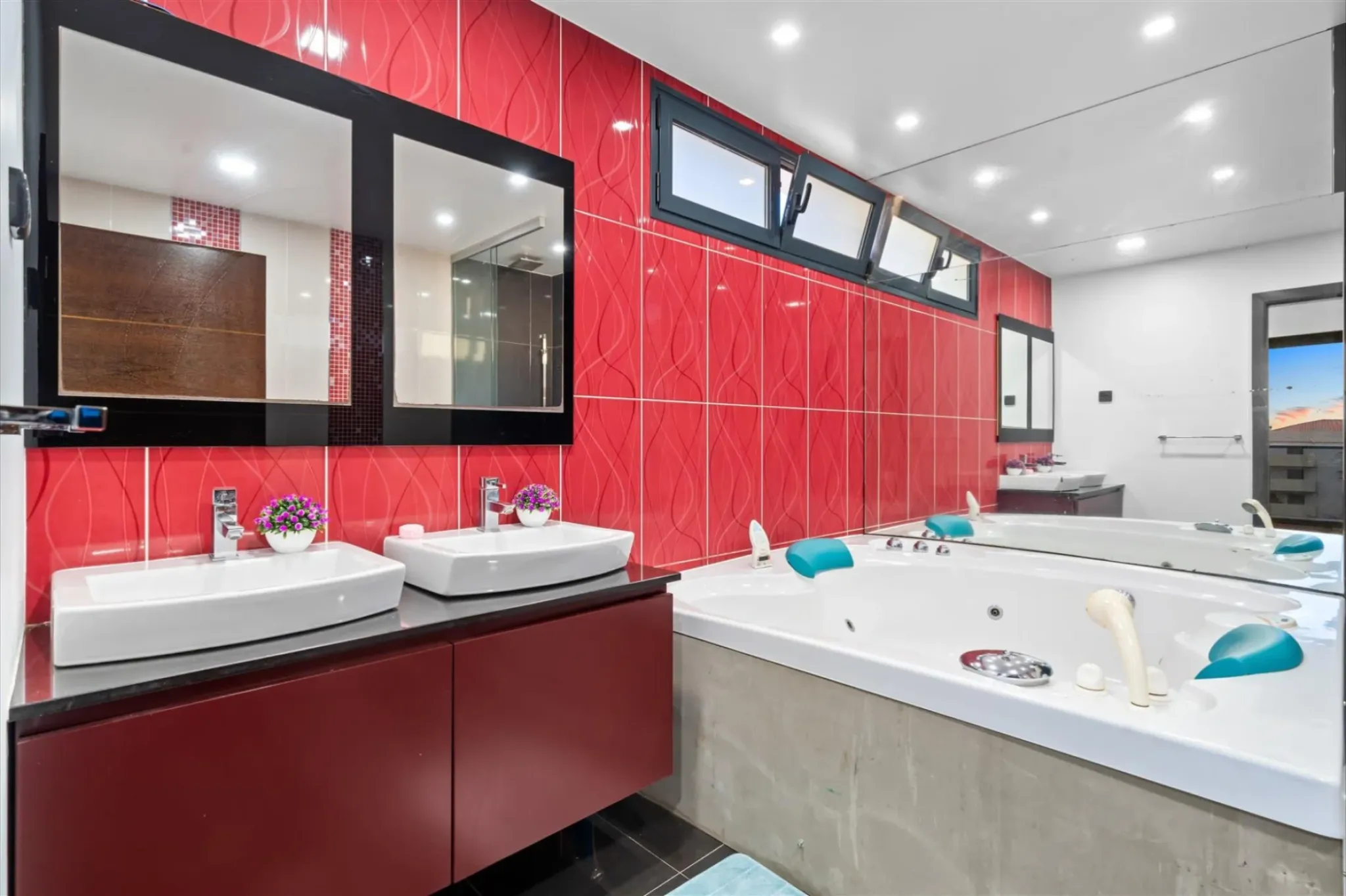 M795 Bathroom