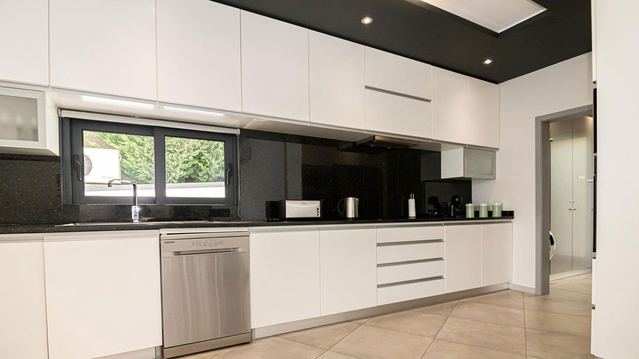 M590 Kitchen