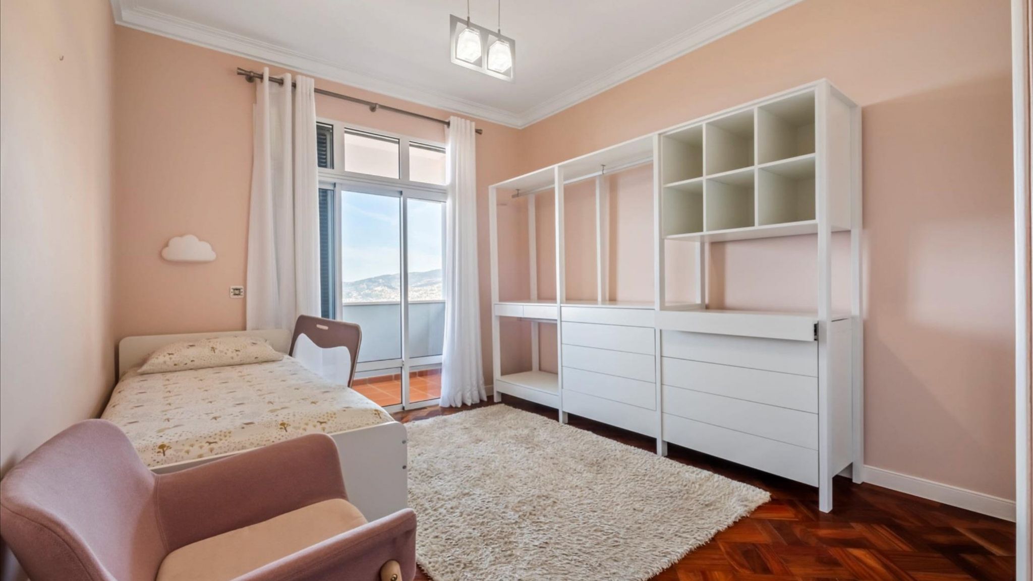 M709 Schlafzimmer