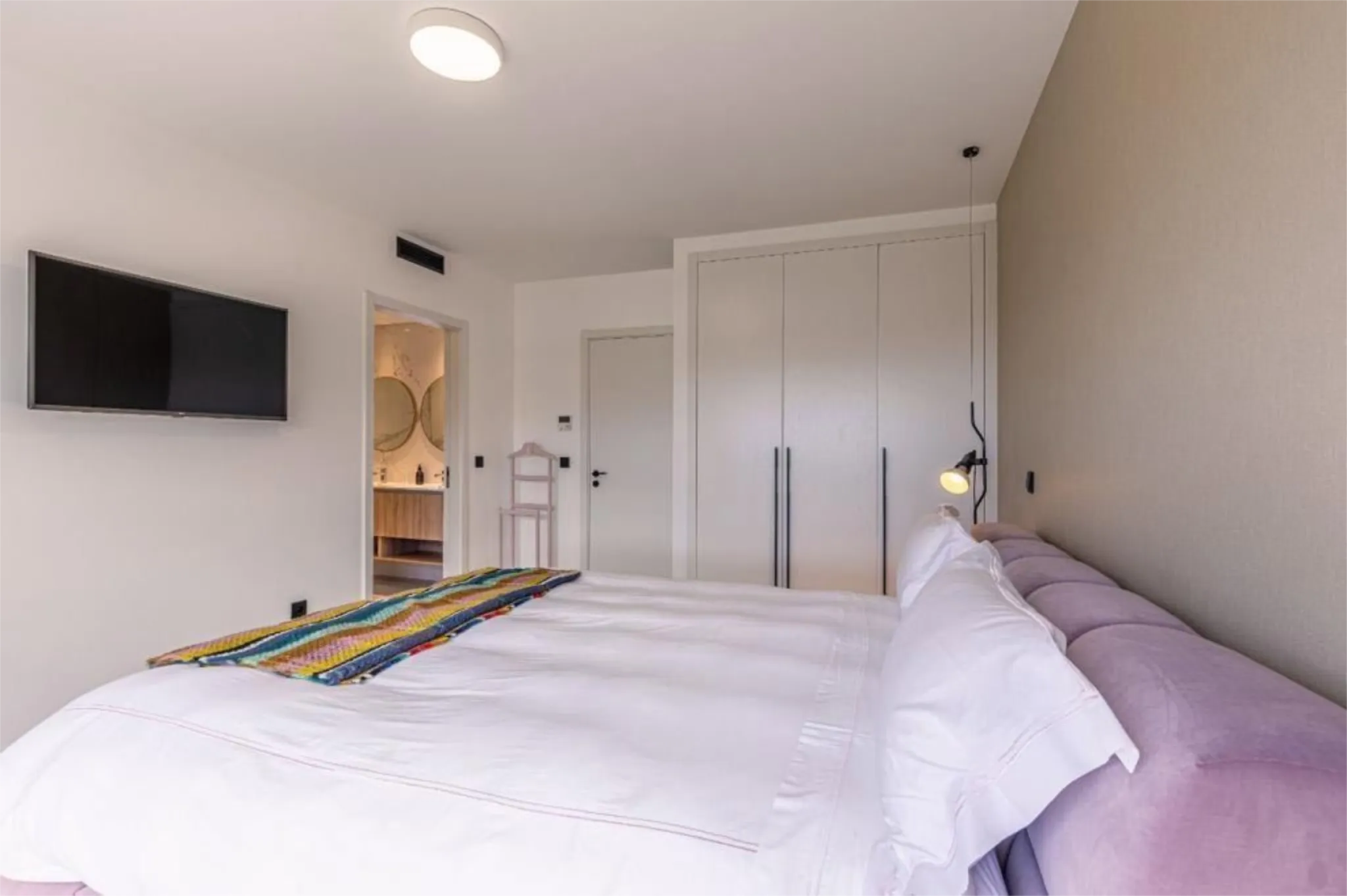 M801 Schlafzimmer