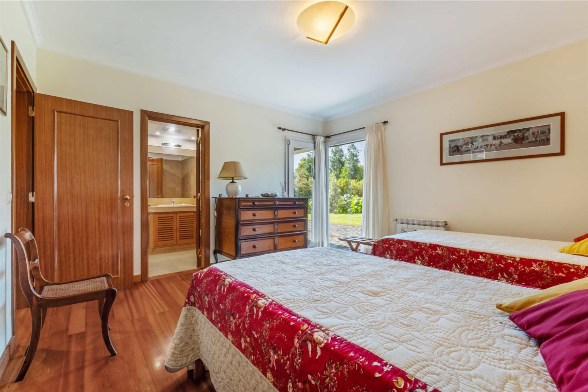 M758 Schlafzimmer