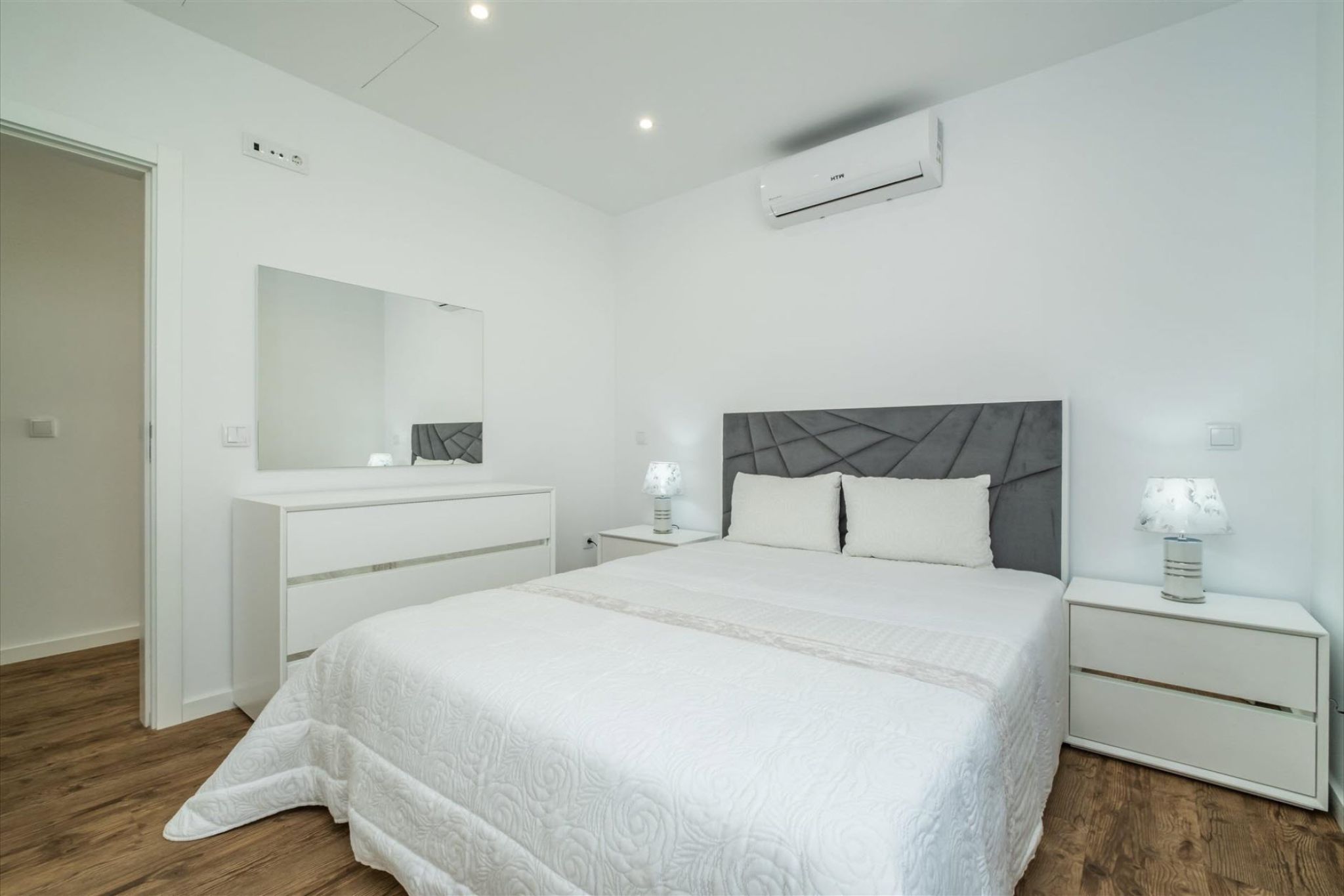 M786 Schlafzimmer
