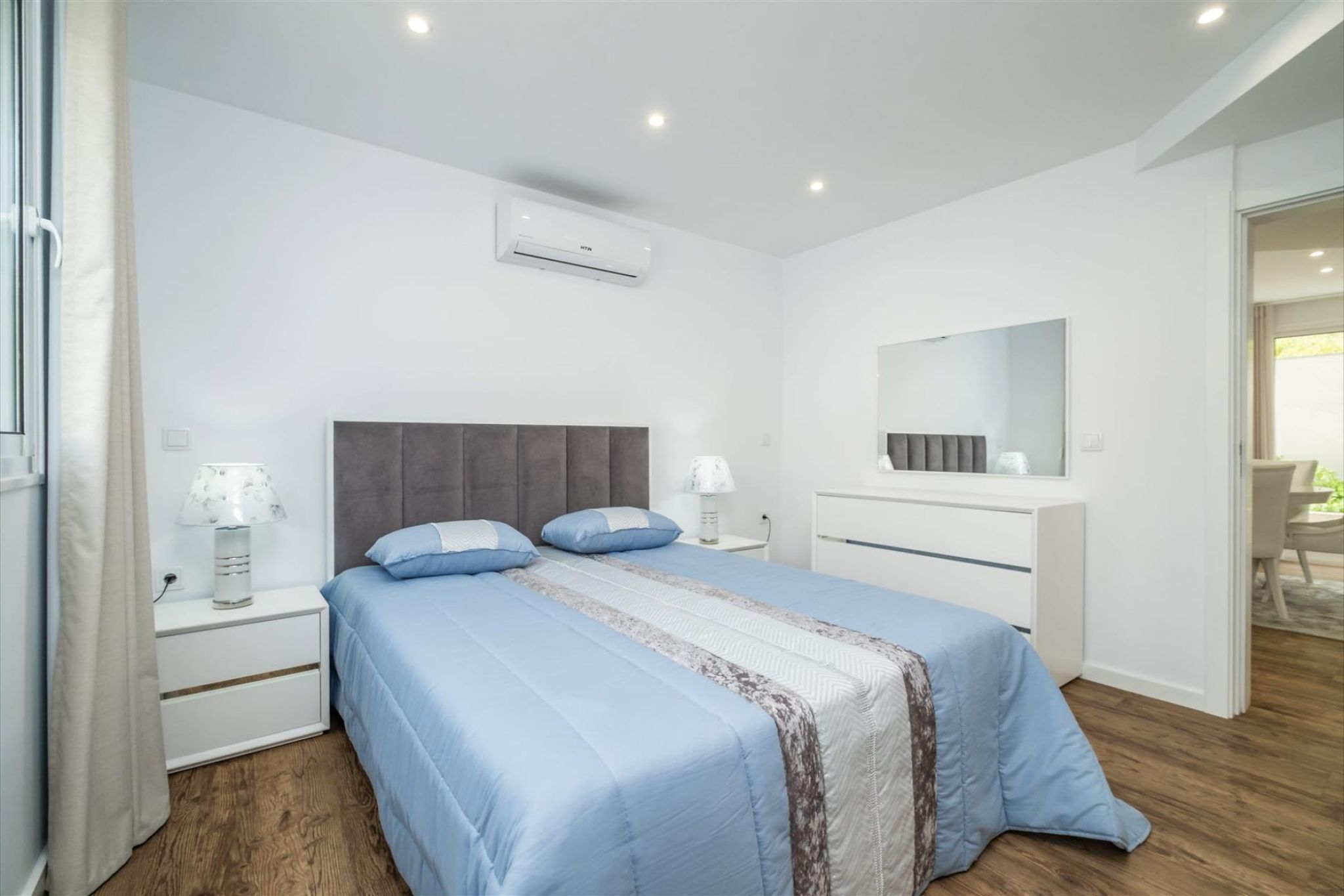 M786 Schlafzimmer
