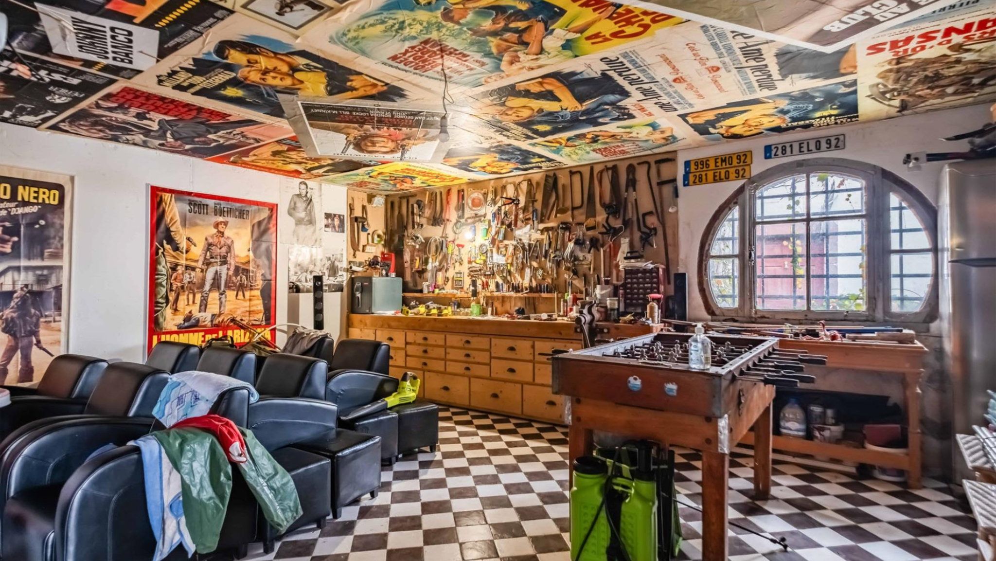 M726 Garage