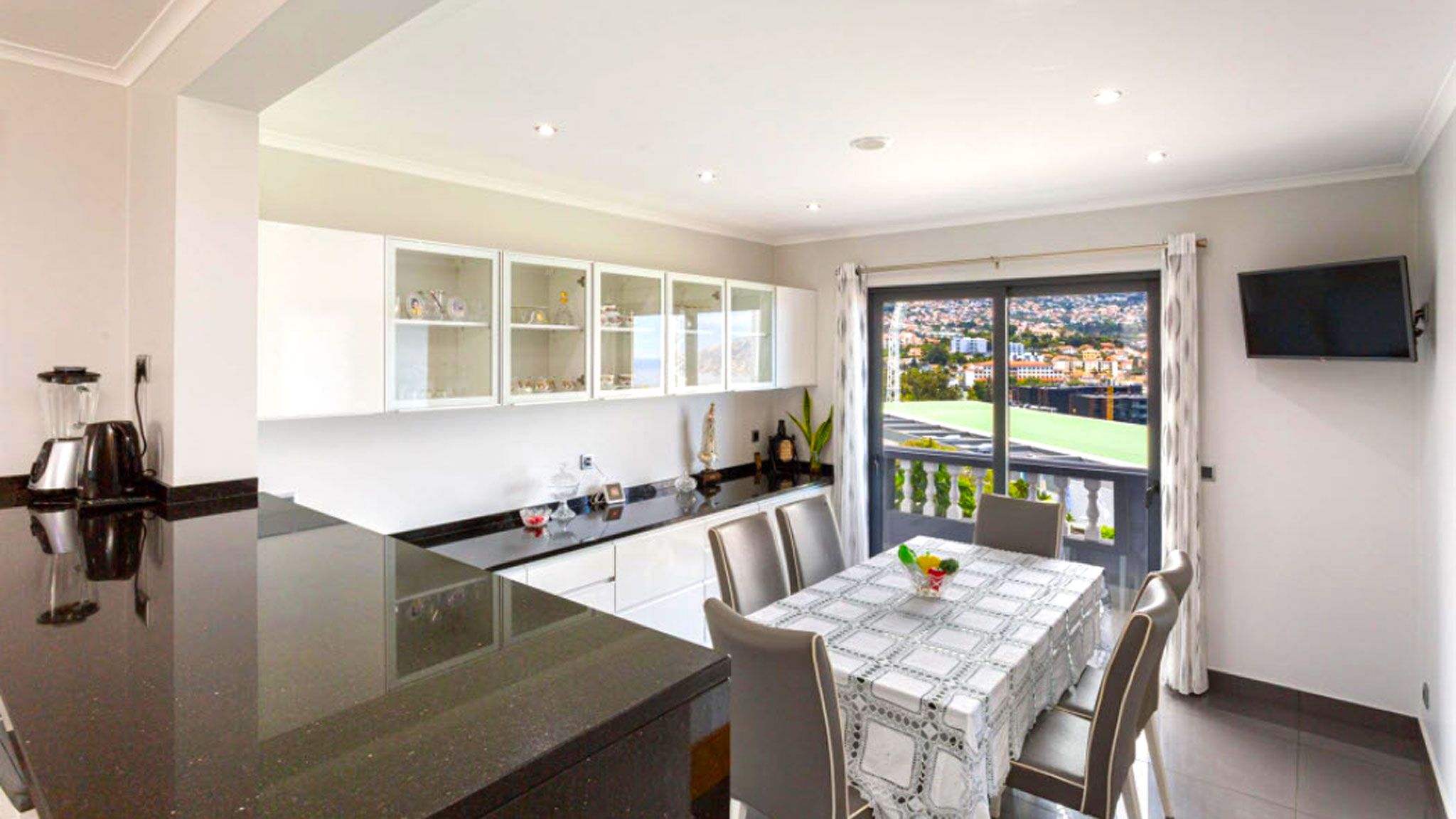 M522 Kitchen
