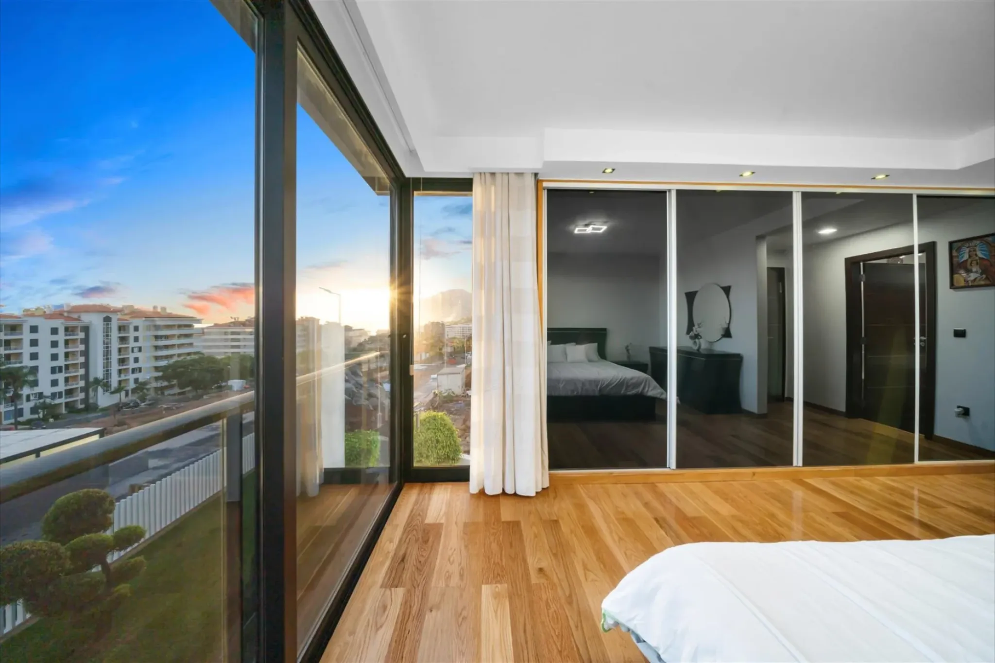 M795 Bedroom